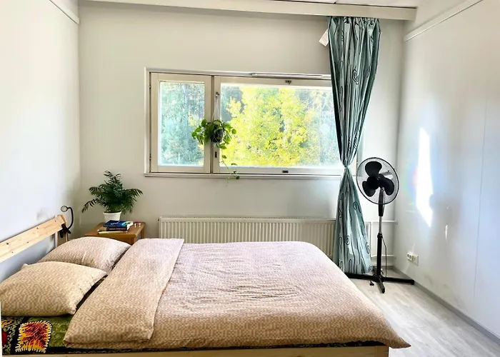 Separate Private Room, Near Airport